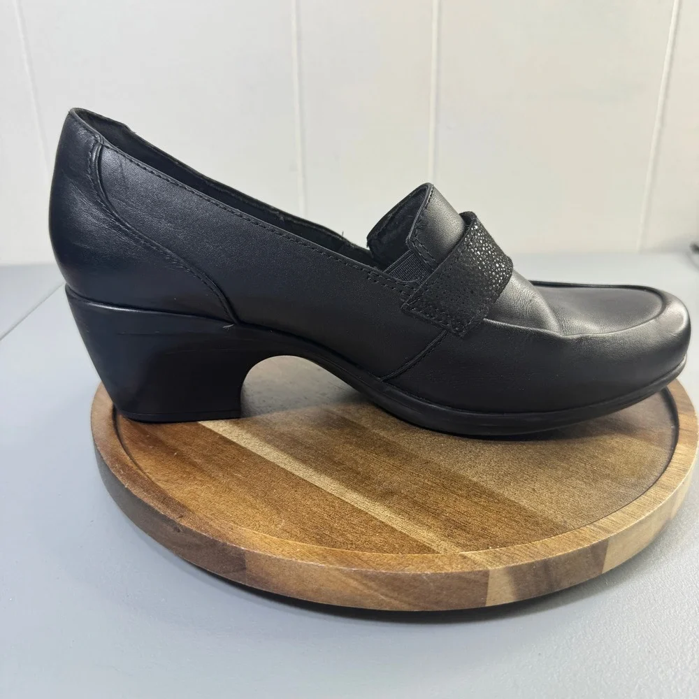 Clarks Collection Women Black Leather Wedge Loafer Shoes Size 7.5